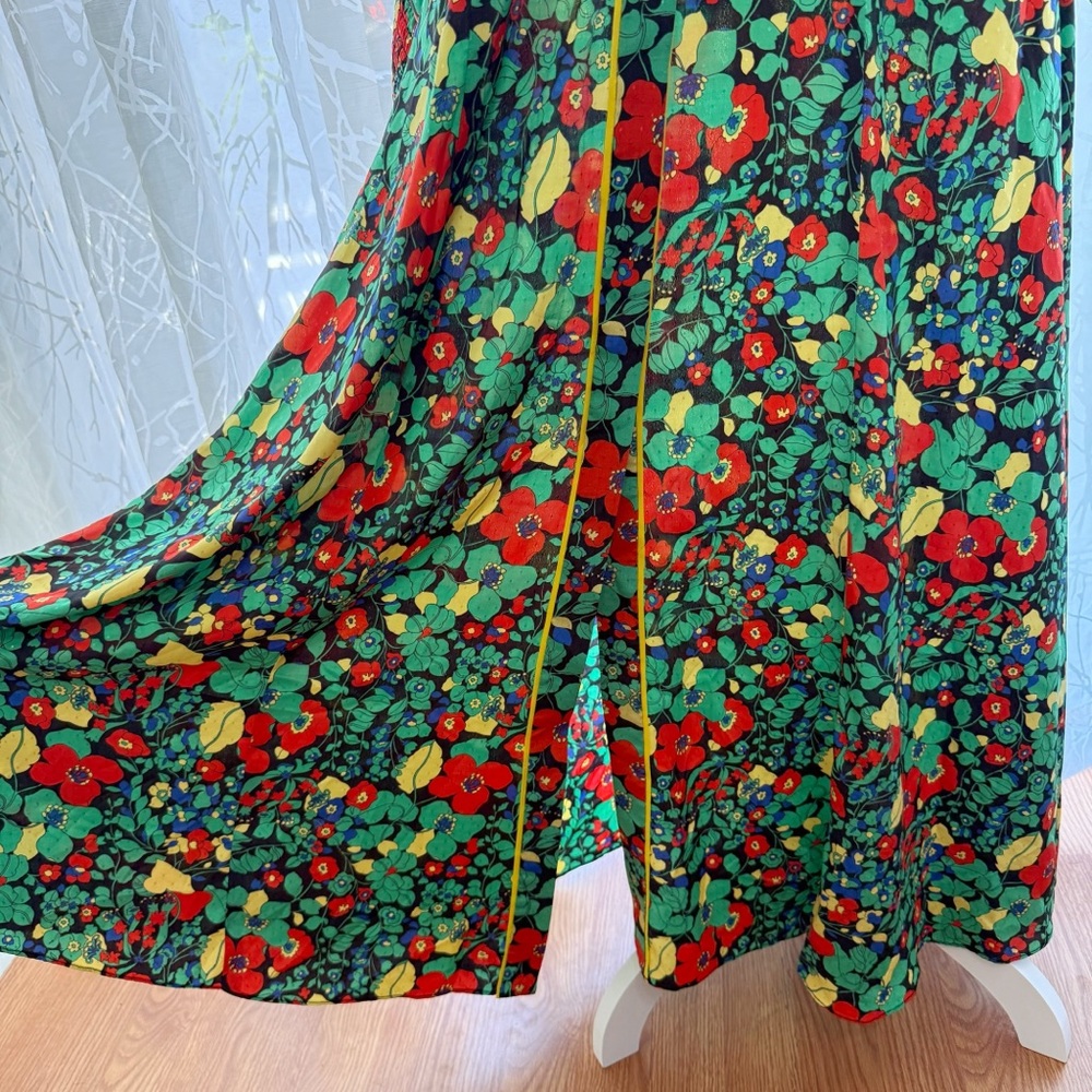 ALEXIS RED GREEN BLACK FLORAL PRINT COLLARED BUTTON UP HIROKA ROBE MAXI DRESS - Picture 6 of 16